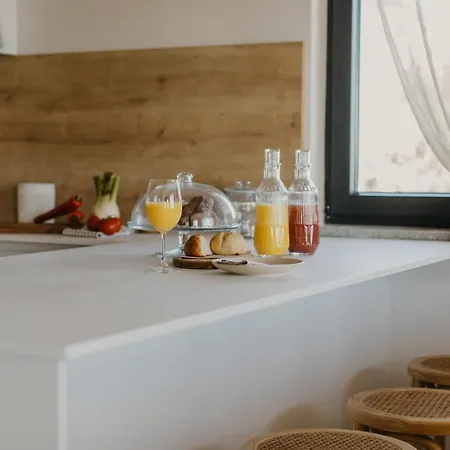 Βίλα Lux Core With Amazing View And Heated Pool Τρογκίρ