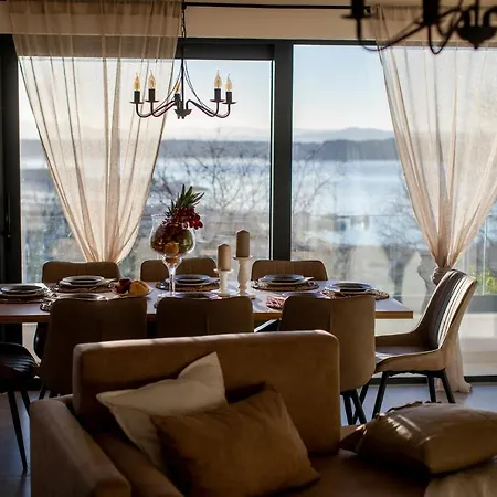 Lux Core With Amazing View And Heated Pool Βίλα