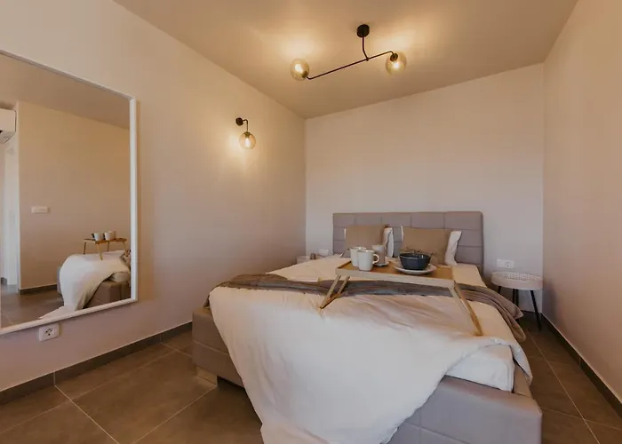 Lux Core With Amazing View And Heated Pool Villa *